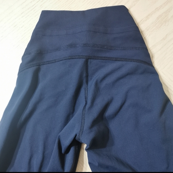 Lululemon Shake It Out Crop Leggings - Picture 7 of 16